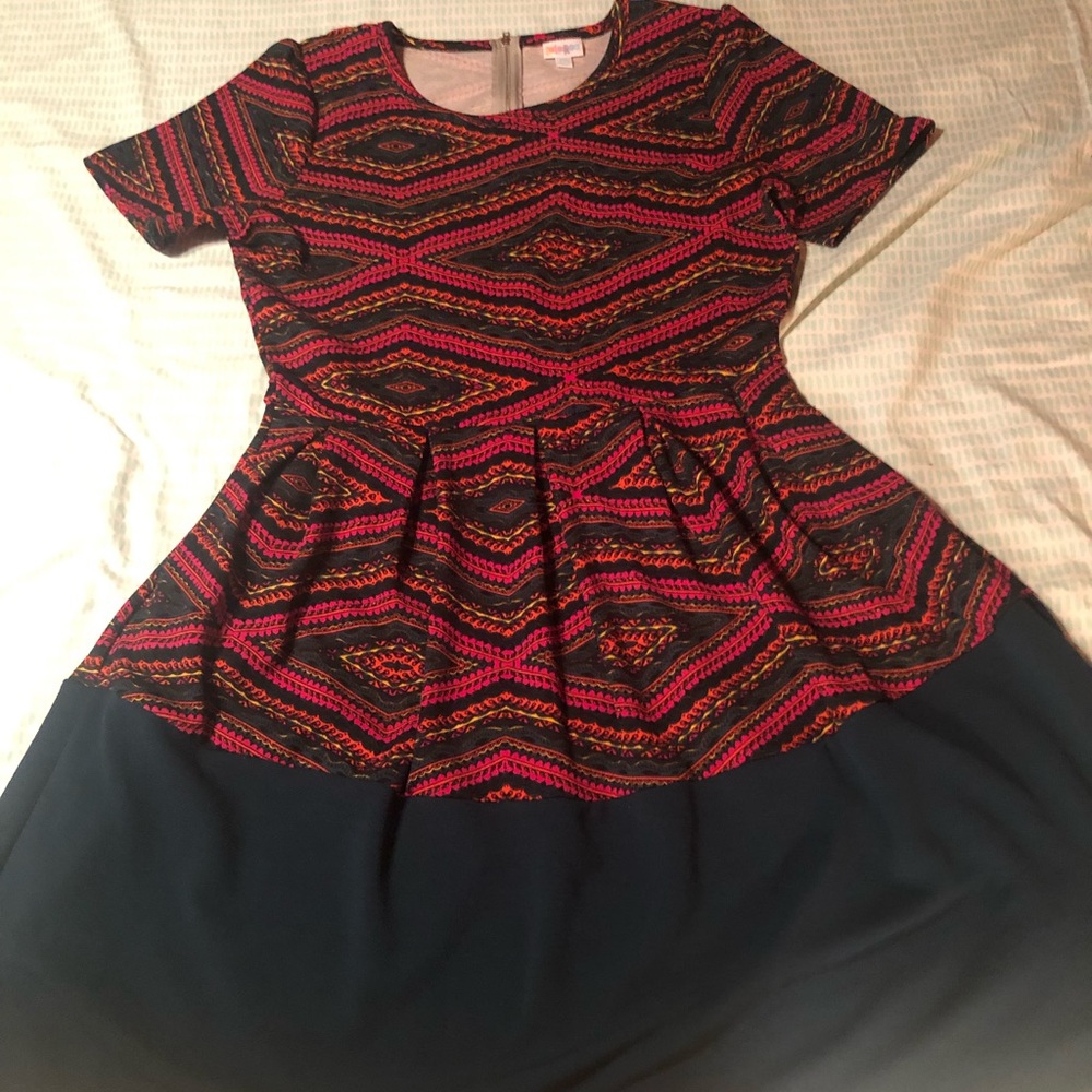 LULAROE Amelia dress with pockets